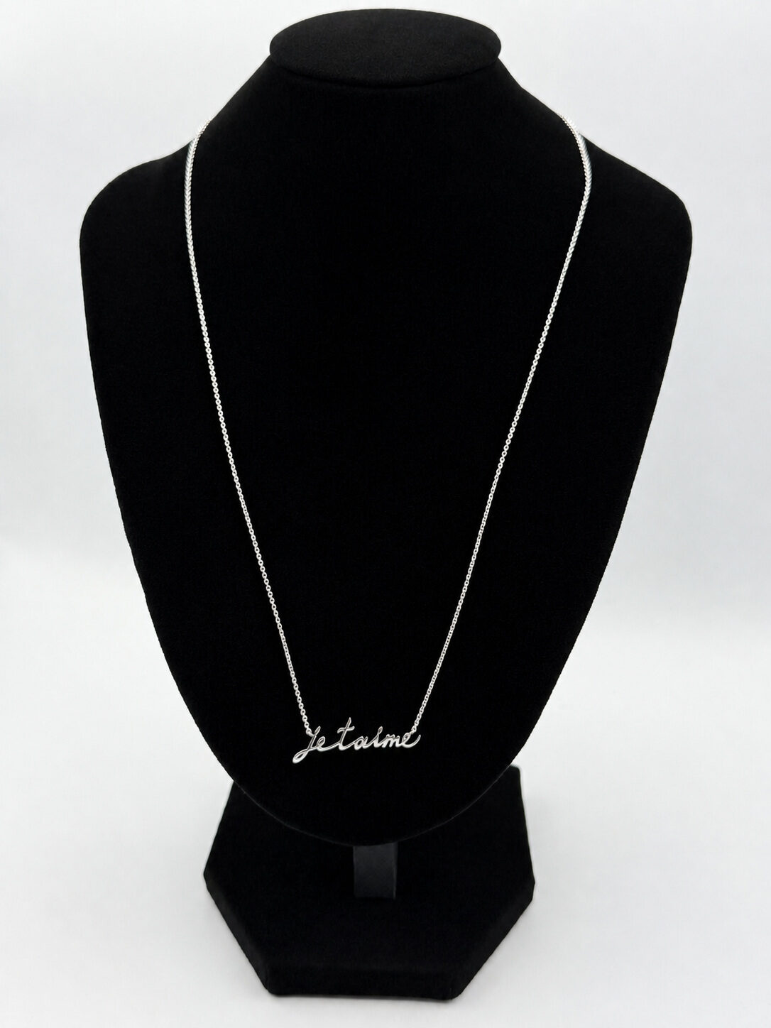 14k White Gold “Je T’aime” Script Necklace, reference J091, New — Unworn — front view, for sale from a private Orange County watch dealer